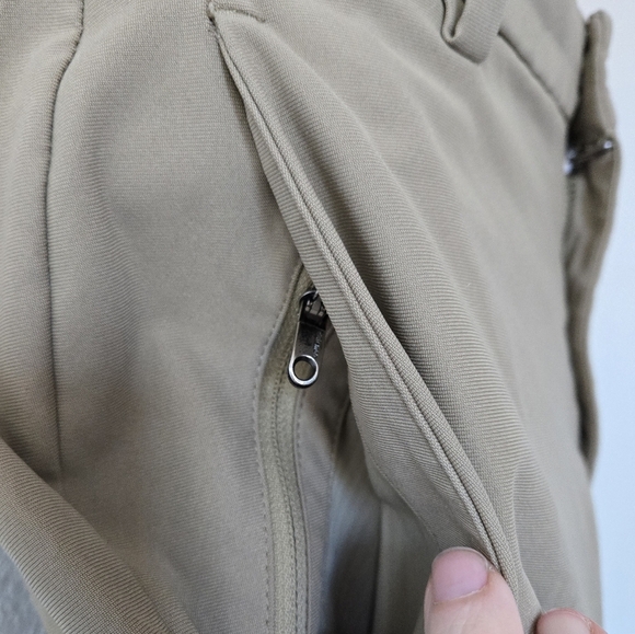 Lululemon ABC Short 9" in Tan color Classic Fit Warpstreme Fabric size 34 - Picture 7 of 16